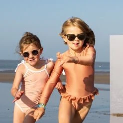 Ki ET La Lunettes De Soleil Sun Buzz Black -Fillettes & Fiston Soldes ki et la lunettes de soleil sun buzz black 2