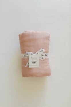 Lil North Co. Grande Couverture En Mousseline 8 épaisseurs Dusty Pink -Fillettes & Fiston Soldes lil north co grande couverture en mousseline 8 epa 7