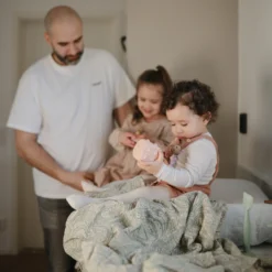 Mushie Couverture En Mousseline Green Paisley -Fillettes & Fiston Soldes mushie couverture en mousseline green paisley 2