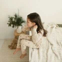 Petit Lem Pyjama Deux Pièces Groseilles 7 Petit Lem Pyjama Deux Pièces Groseilles -Fillettes & Fiston Soldes petit lem pyjama deux pieces groseilles 2