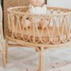 Poppie Toys Berceau Pour Poupée En Rotin Clay -Fillettes & Fiston Soldes poppie toys berceau pour poupee en rotin clay
